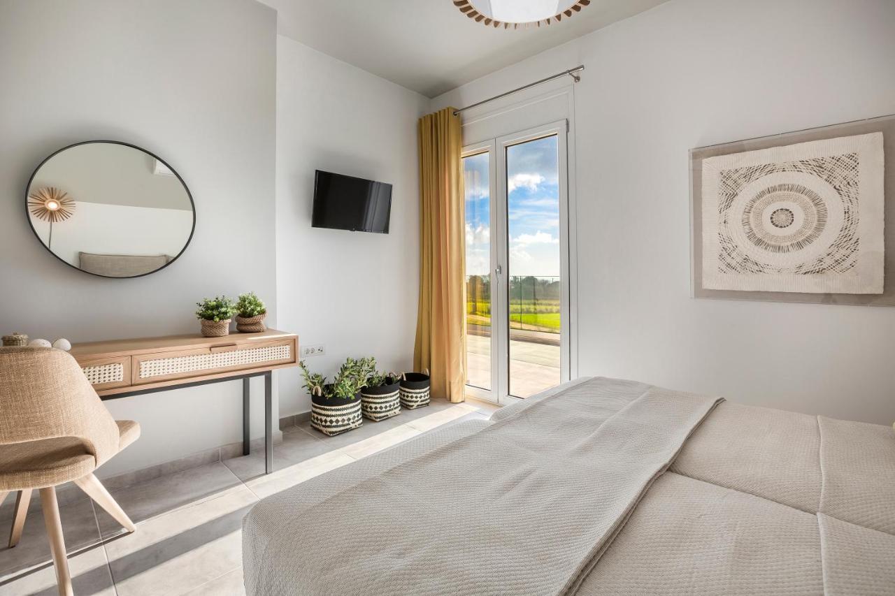 Artemon New Luxury Villa